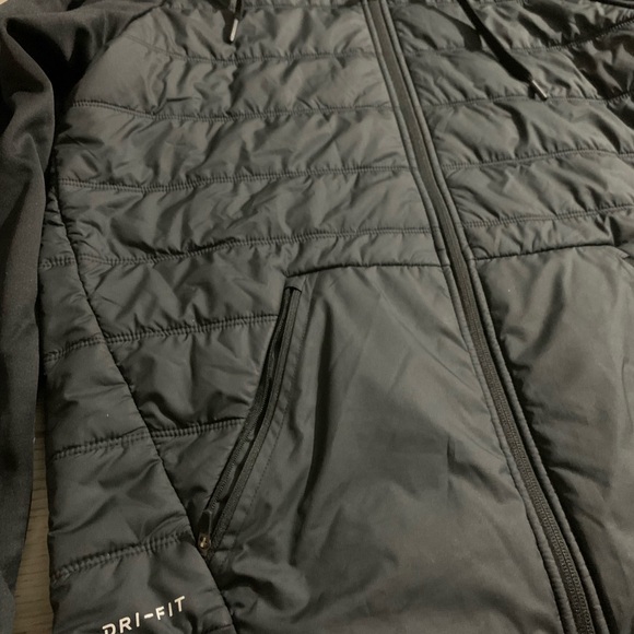 nike jacket - Picture 8 of 10